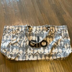 Alo yoga tote bag
